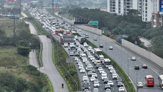 Những chính sách tháng 10 / 2024 có hiệu lực: Cao tốc 120 km / h , quy định số nhà mới - Ảnh 1.