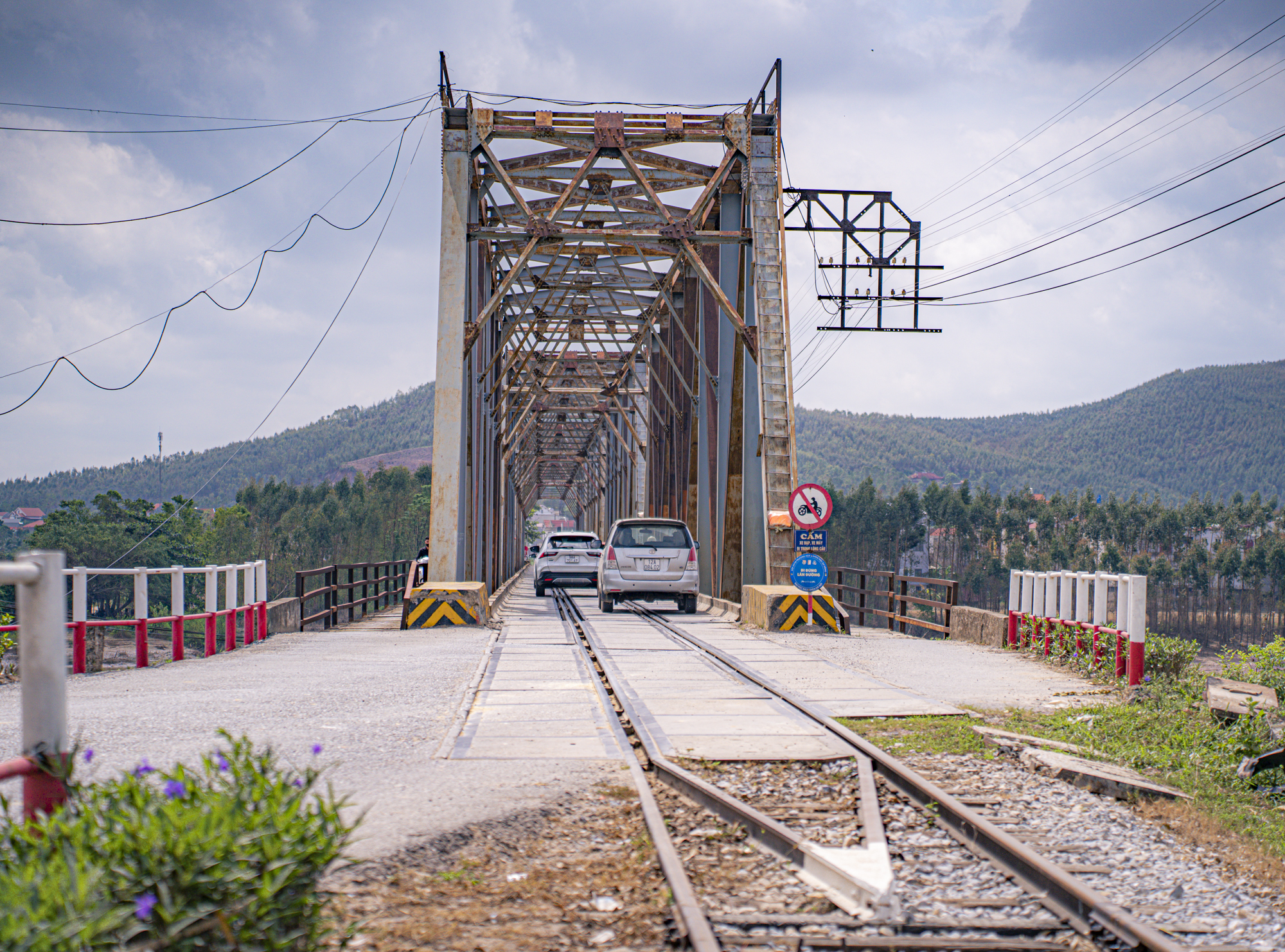 Cầu duy nhất c&oacute; &ocirc; t&ocirc; v&agrave; t&agrave;u hoả đi chung ở Việt Nam sắp được đầu tư 800 tỷ để giảm tải - Ảnh 4.