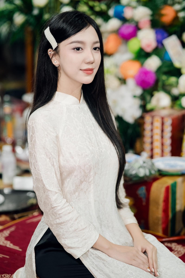 Mỹ nhân phim Việt giờ vàng hút triệu view lần đầu nói về tin đồn "gia thế khủng" gây tò mò- Ảnh 2. Mỹ nhân phim Việt giờ vàng hút triệu view lần đầu nói về tin đồn "gia thế khủng" gây tò mò- Ảnh 2.