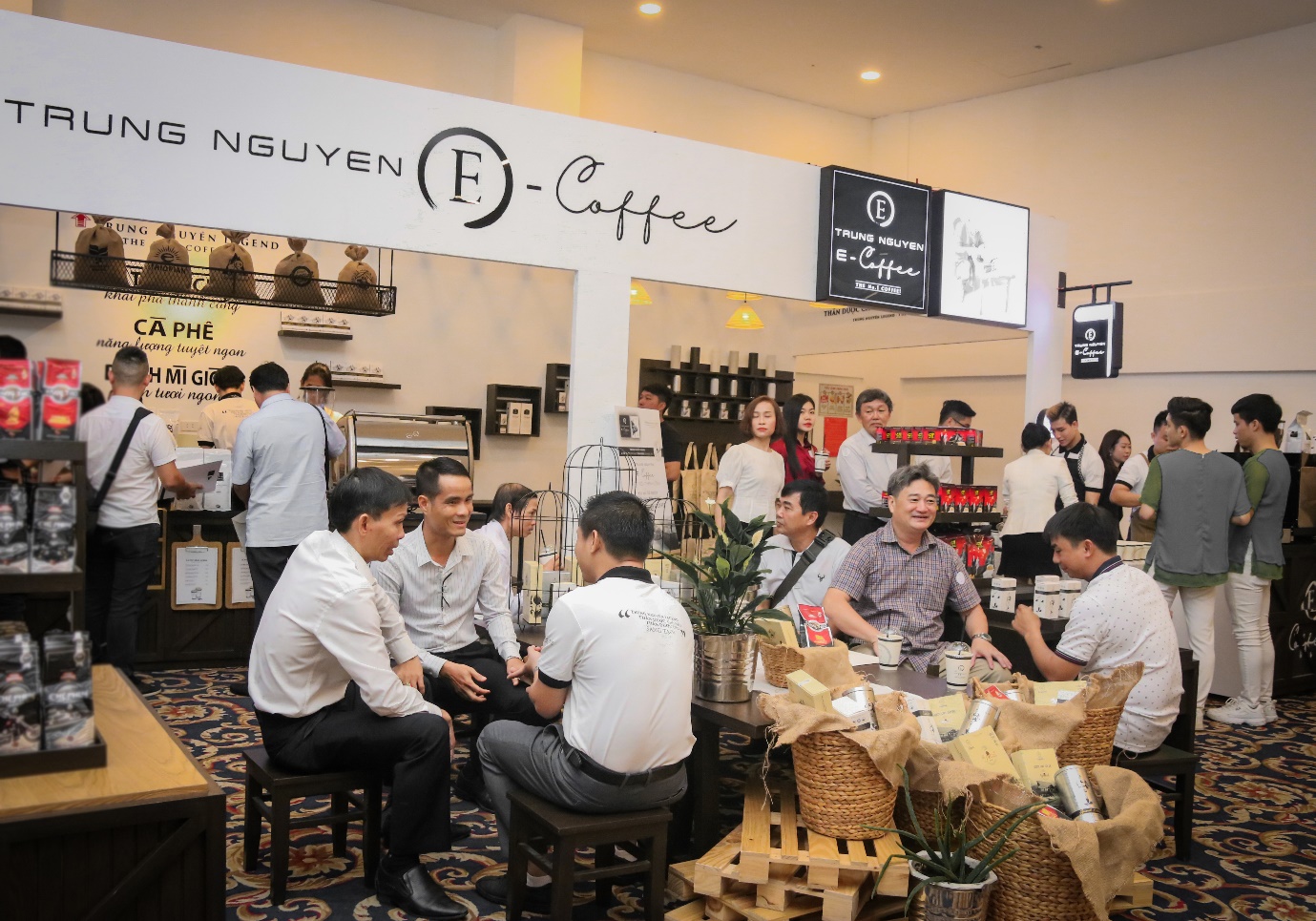 Trung Nguyên E-Coffee liên tục mở mới, tạo sức hút nhượng quyền tại Việt Nam và quốc tế - Ảnh 2.