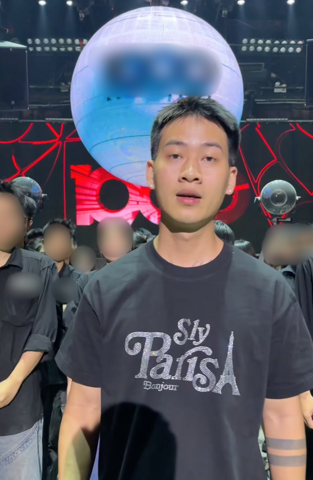 Thấy g&igrave; từ tranh c&atilde;i quanh hiện tượng mạng tr&ecirc;u vợ nổi tiếng nhất hiện nay?- Ảnh 4.