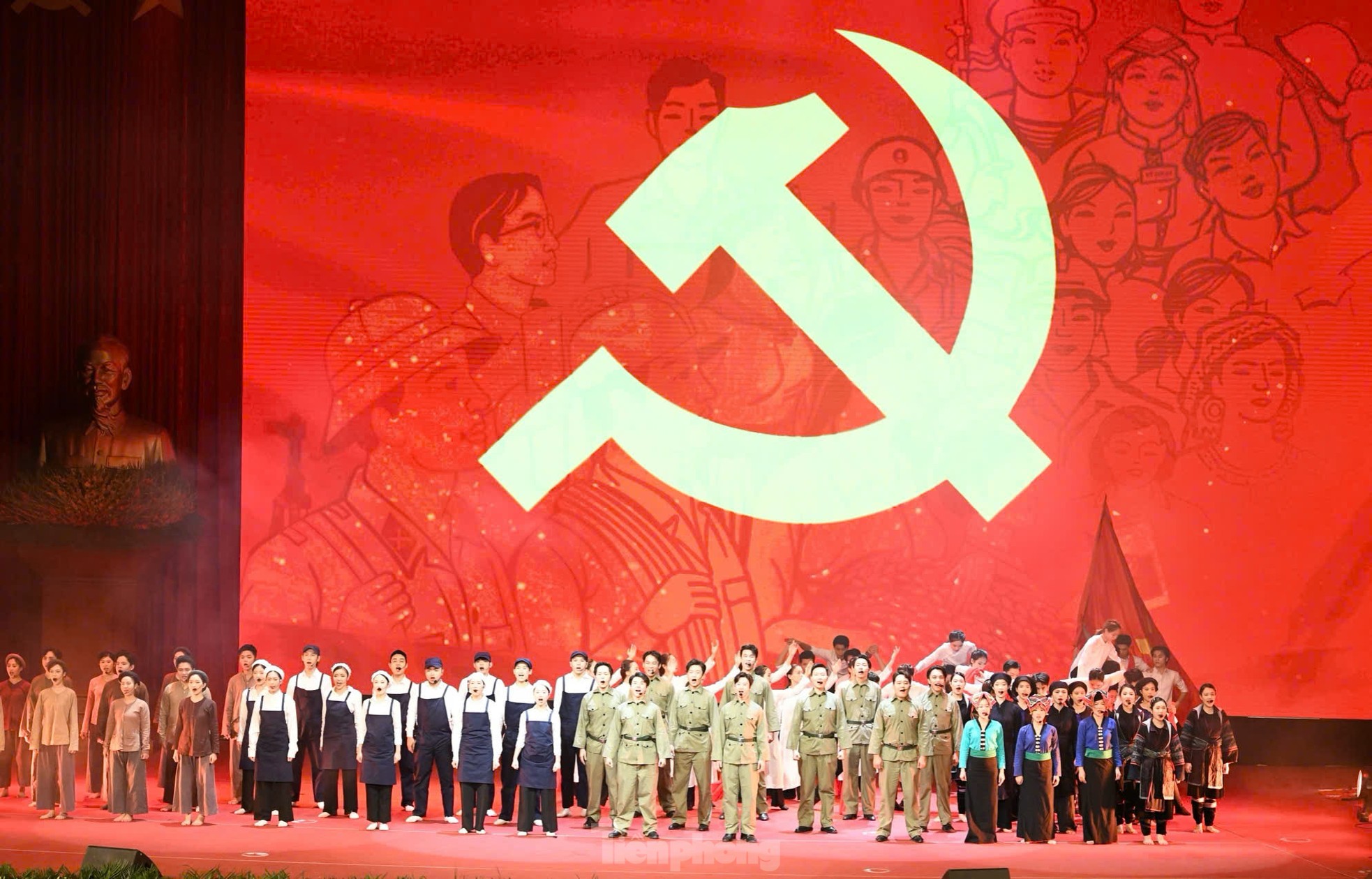 Kỷ niệm 70 năm Ngày Giải phóng Thủ đô với sự tham dự của Tổng Bí thư Tô Lâm - Ảnh 15.