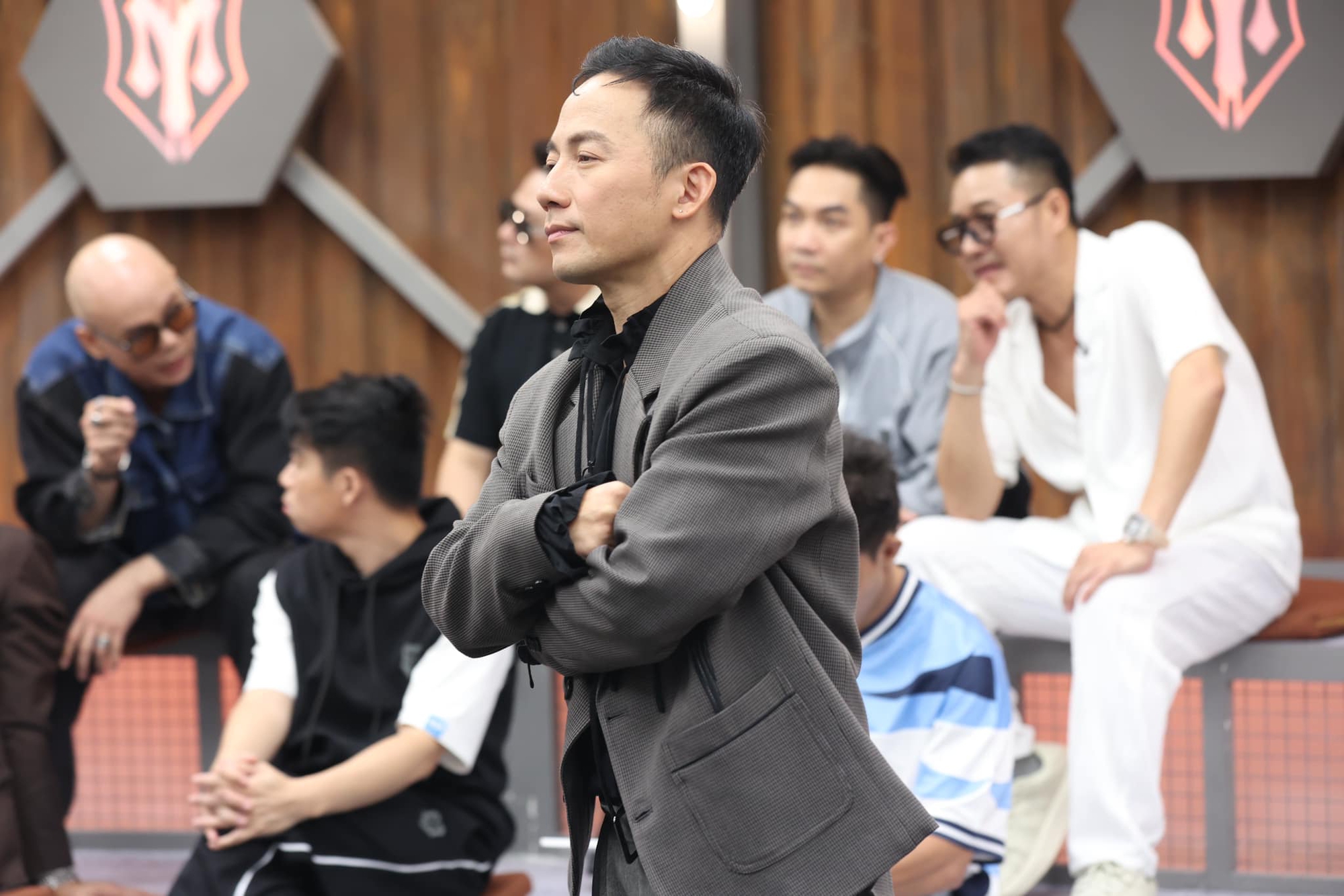 Rapper Tiến Đạt giàu cỡ nào mà được gọi là "phú ông"? - Ảnh 1.