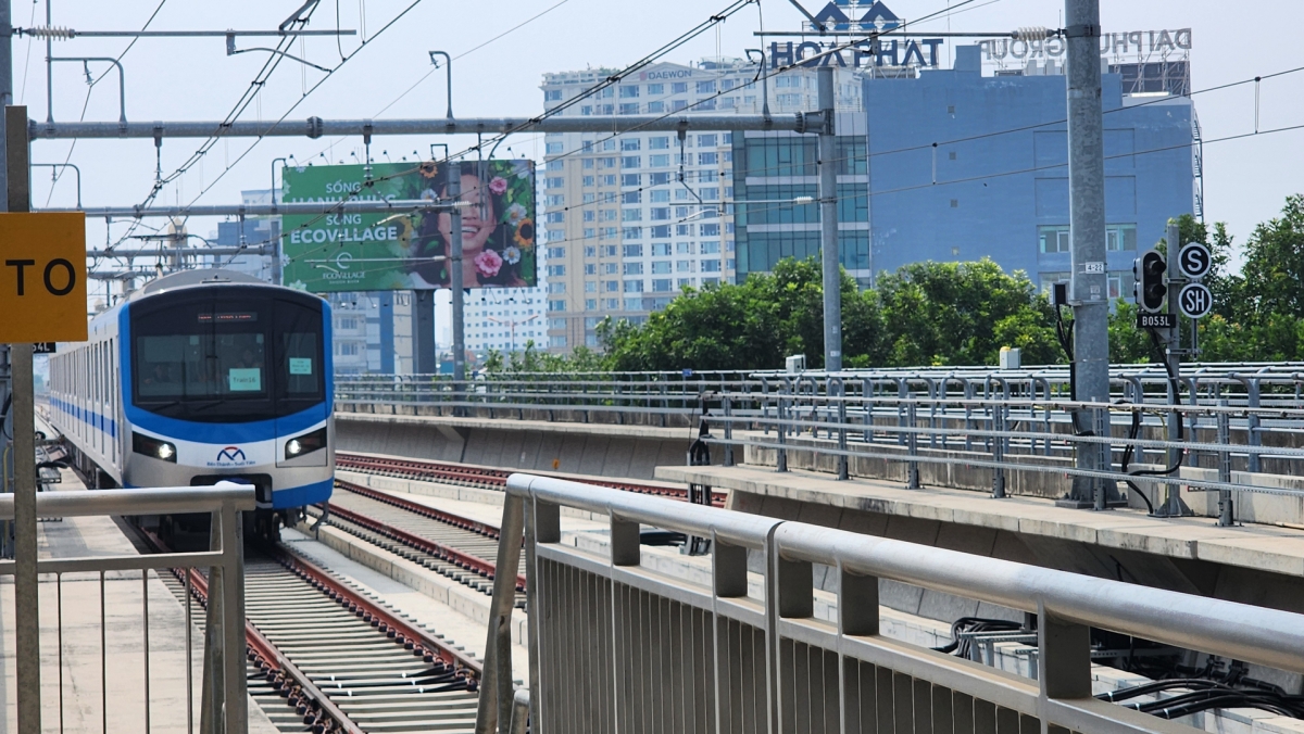 Metro Bến Thành - Suối Tiên khai thác thử toàn tuyến như thế nào?- Ảnh 2.