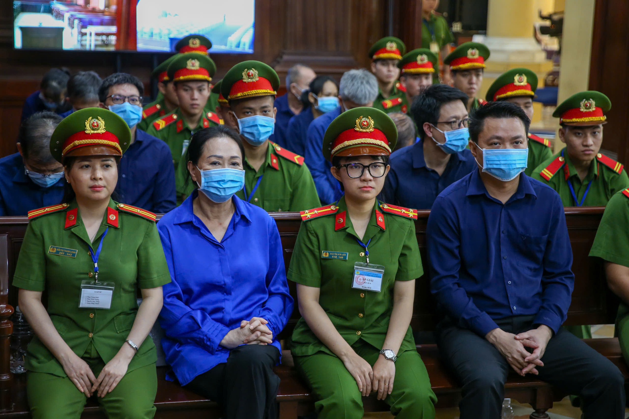 Tuyên án Trương Mỹ Lan và 33 đồng phạm: Sụp đổ đế chế tài chính phi pháp - Ảnh 1.