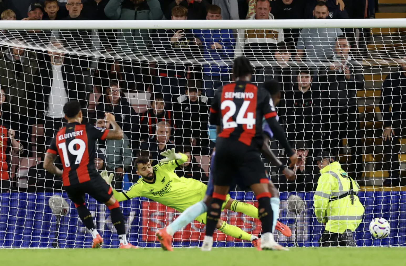 Arsenal bắt đầu đo đếm thiệt hại sau cú sốc ở Bournemouth- Ảnh 3.