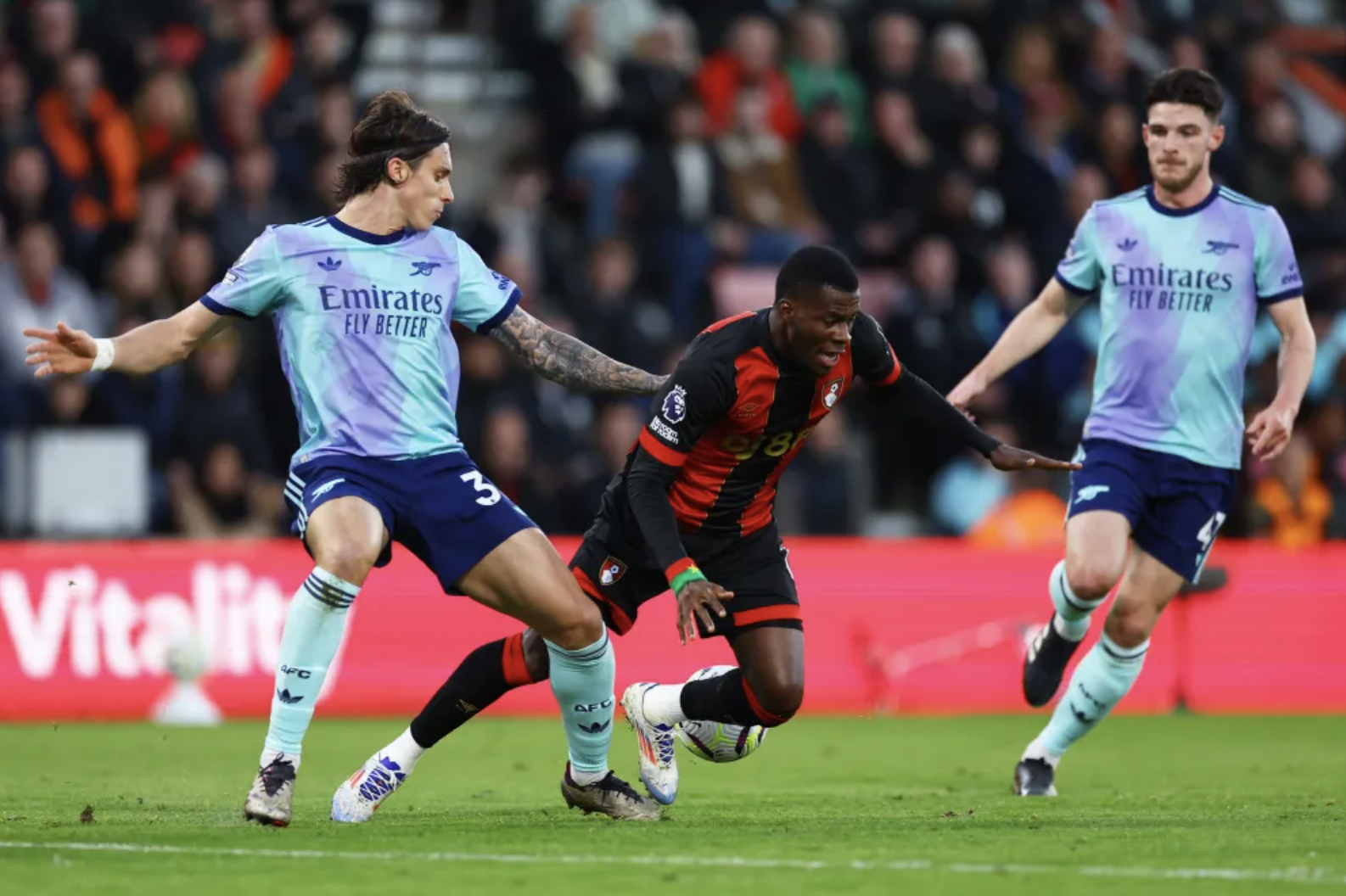 Arsenal bắt đầu đo đếm thiệt hại sau cú sốc ở Bournemouth- Ảnh 1.