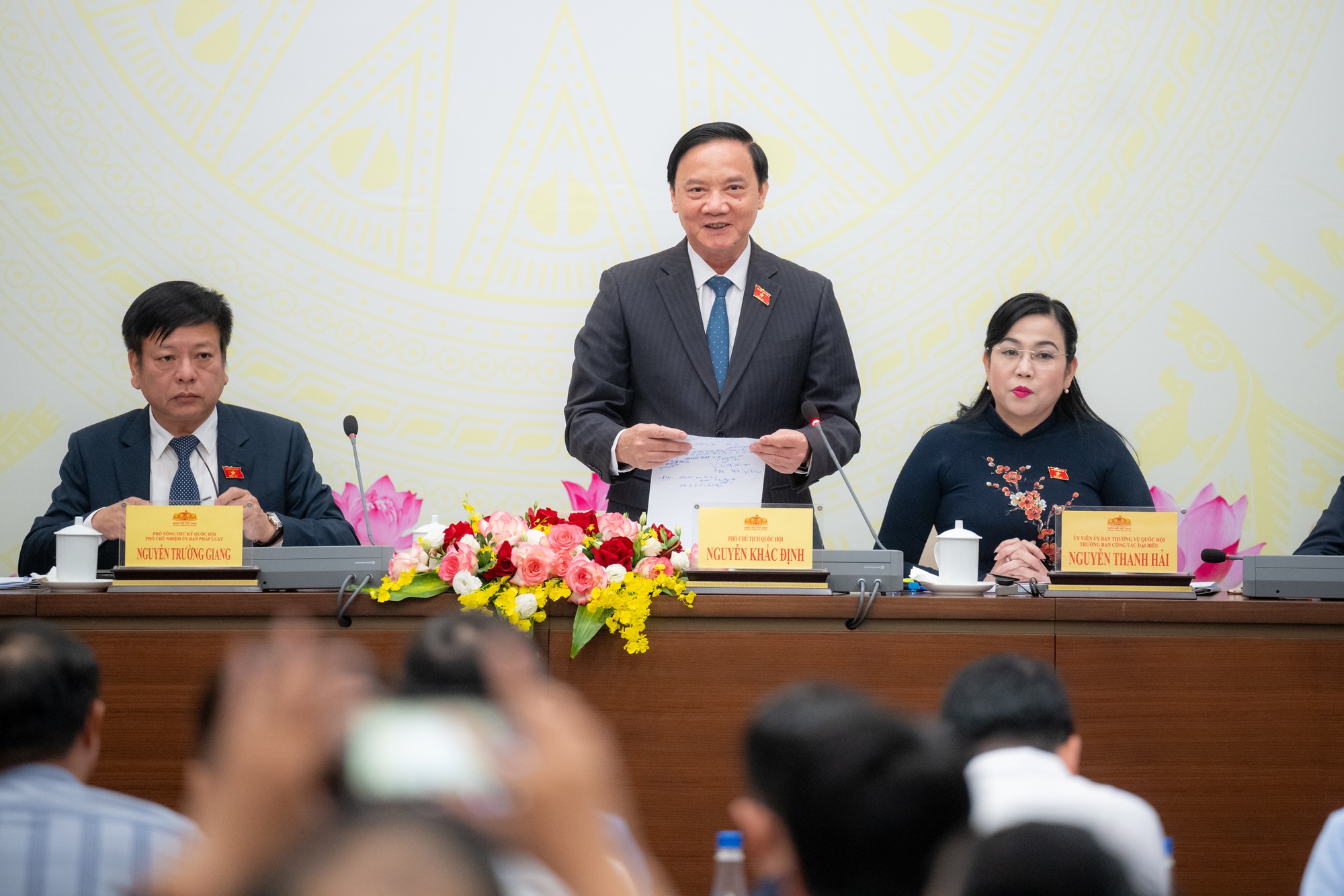 16 . 30 ' Trực tiếp Quốc hội tiến hành quy trình nhân sự Chủ tịch nước Việt Nam - Ảnh 9.