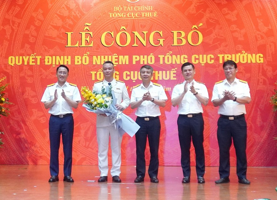 Công bố quyết định bổ nhiệm Phó Tổng cục trưởng mới tại Tổng cục Thuế - Ảnh 3.