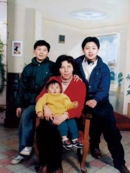 B&agrave; mẹ Do Th&aacute;i tiết lộ 5 B&Iacute; K&Iacute;P: Gi&uacute;p con &ldquo;ho&aacute; rồng, ho&aacute; phượng&rdquo; m&agrave; chẳng cần qu&aacute;t th&aacute;o, đe nạt- Ảnh 2.