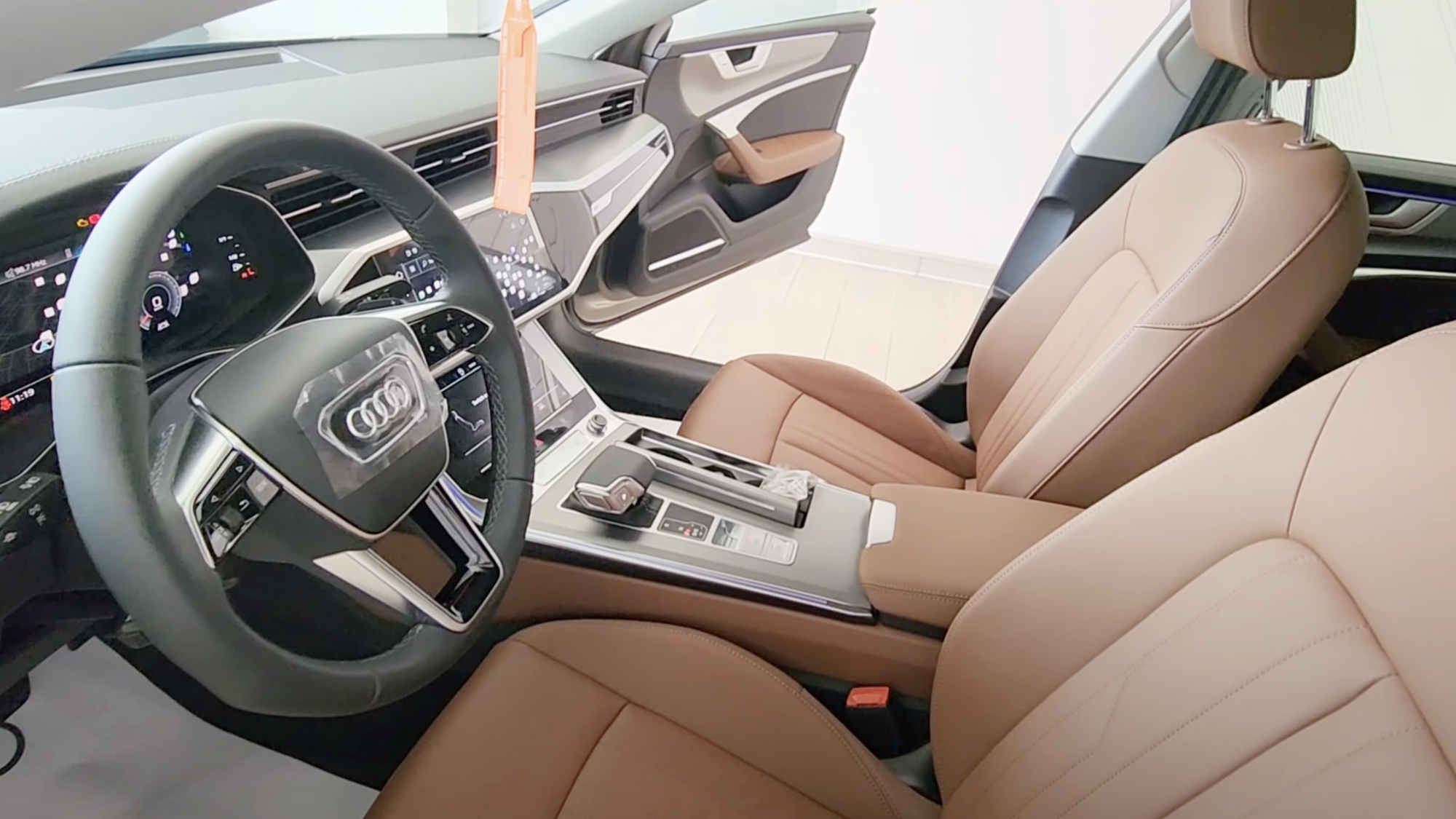 Audi A7 Sportback 2024 về đại lý: Giá tham khảo 2,99 tỷ, xấp xỉ E 300, có đèn Matrix, loa B&O, động cơ nhỏ hơn, bỏ AWD- Ảnh 8.