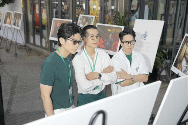 Giới trẻ Hà Nội rủ nhau check-in tại triển lãm Sống Như Nhà Đầu Tư - Ảnh 5. Giới trẻ Hà Nội rủ nhau check-in tại triển lãm Sống Như Nhà Đầu Tư - Ảnh 5.