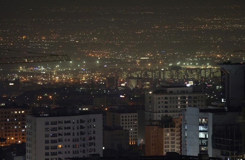 Israel phá hủy cơ sở sản xuất tên lửa của Iran Israel phá hủy cơ sở sản xuất tên lửa của Iran