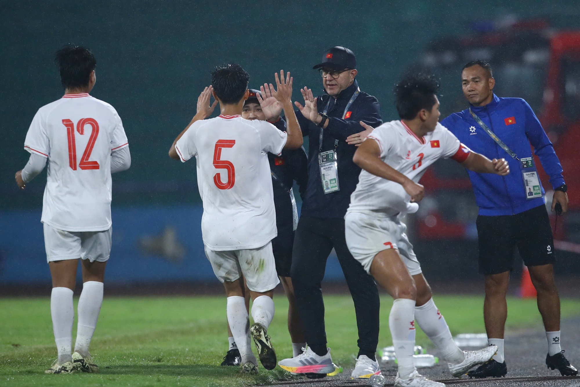 Giải châu Á: 3 đội Đông Nam Á giành vé, tuyển U17 Việt Nam có cơ hội đến World Cup - Ảnh 2.