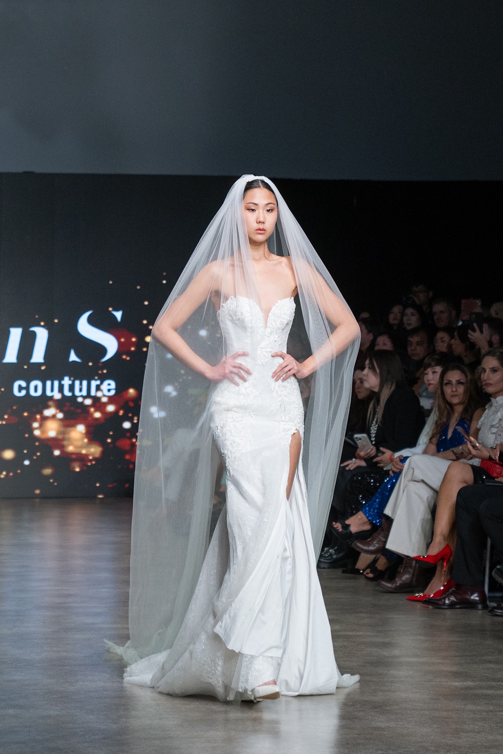 NTK Trần Phương Hoa ra mắt bộ sưu tập mới tại Vancouver Fashion Week 2025- Ảnh 5.