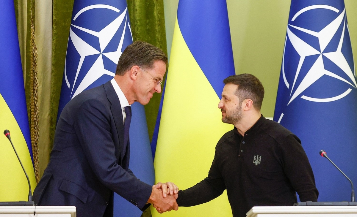 Tân Tổng thư ký NATO Mark Rutte thăm Ukraine , bàn về xung đột và hợp tác - Ảnh 1.