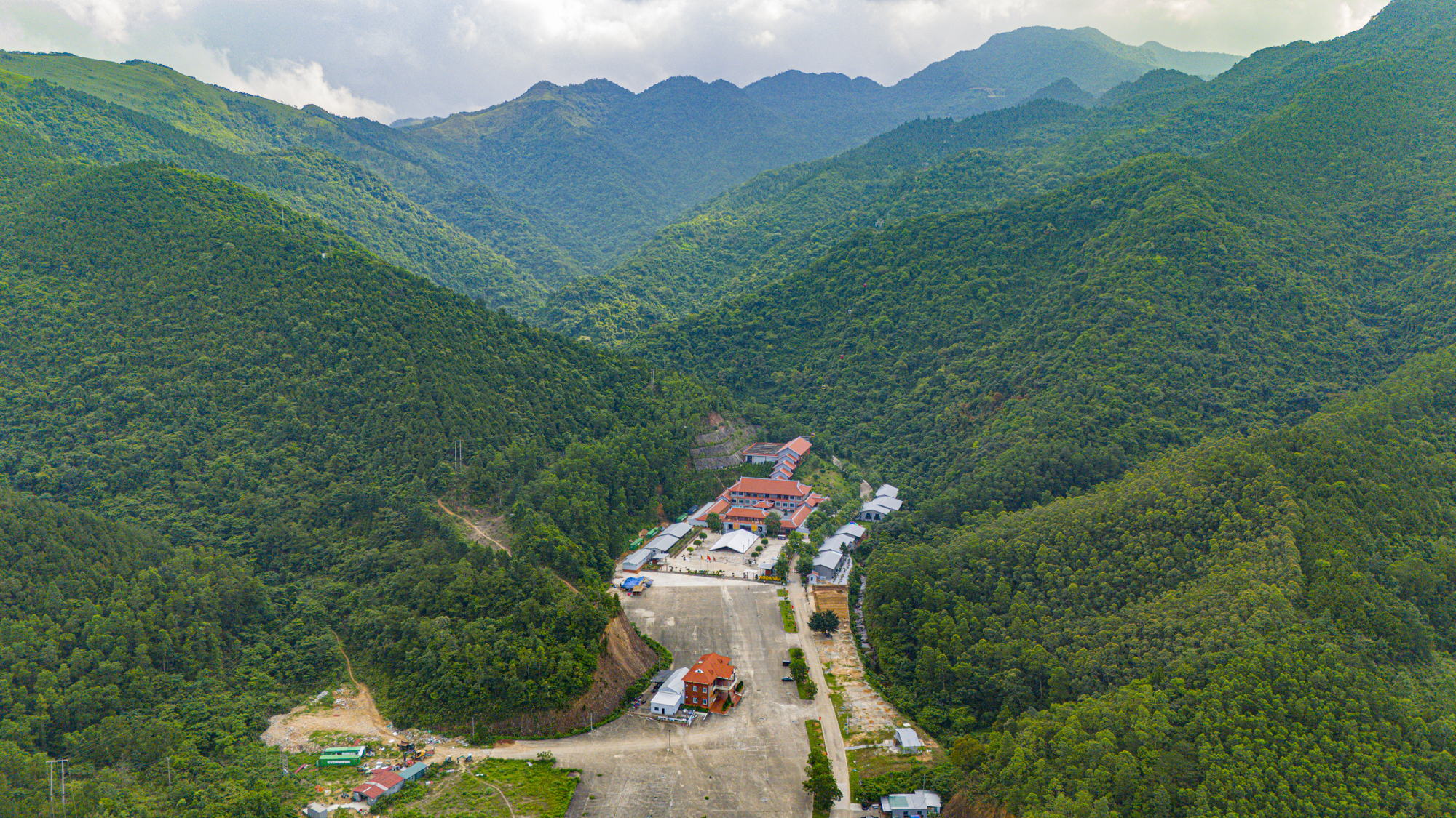 Diện mạo 3 huyện, thị xã chuẩn bị lên thành phố tại Quảng Ninh, có nơi chỉ 2 ngày nữa được “lên chức”- Ảnh 5.