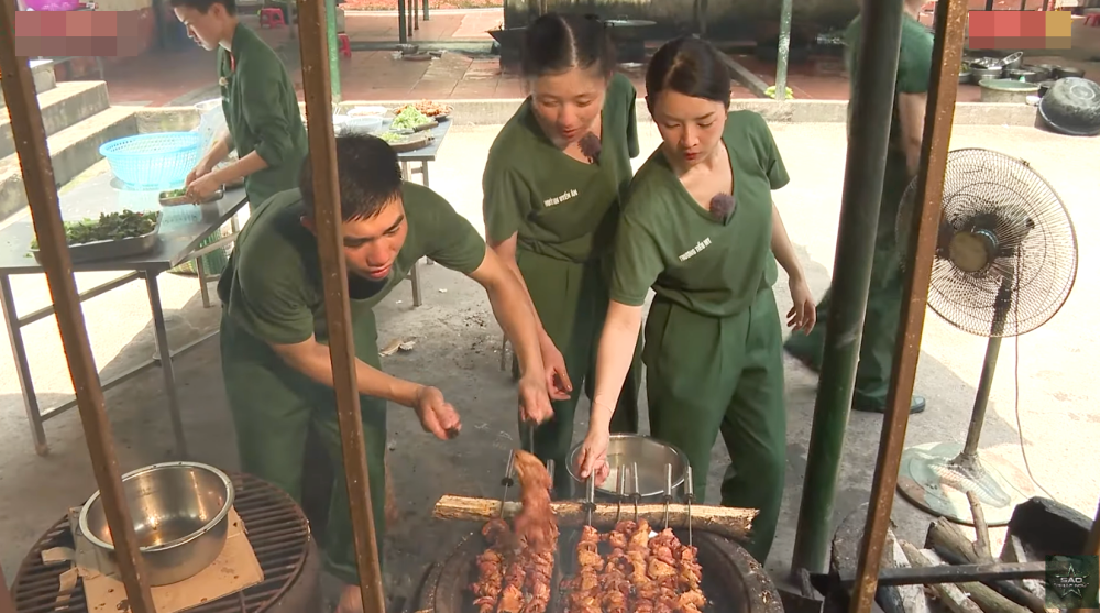 Phương Anh Đào cãi vã nảy lửa với MisThy, Thùy Tiên hoảng hốt xin ngừng quay Sao nhập ngũ- Ảnh 16.