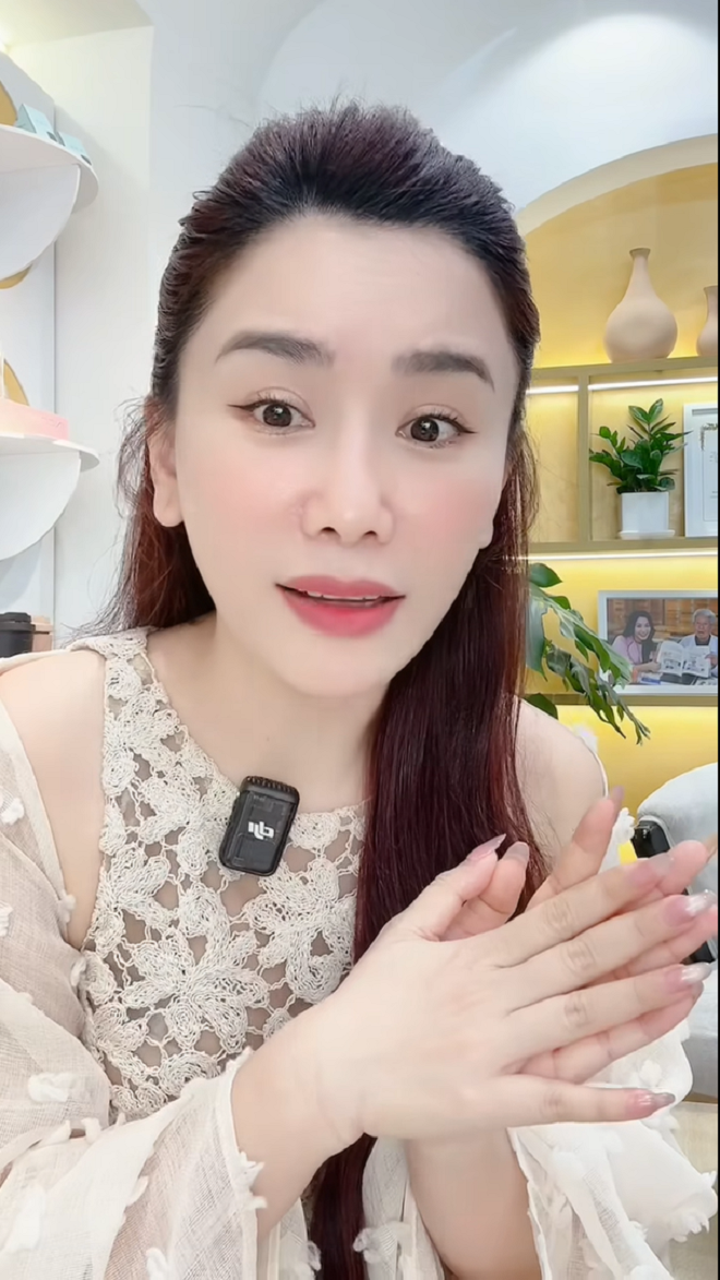 MC nổi tiếng nhất miền Tây: “Tiền vừa mua được hạnh phúc vừa mua được sự bình an” - Ảnh 2.