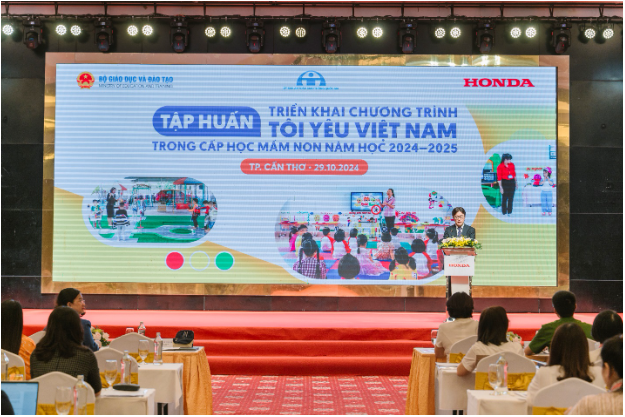 Honda tập huấn cho gần 200 cán bộ quản lý và giáo viên tại các cơ sở giáo dục mầm non - Ảnh 2. Honda tập huấn cho gần 200 cán bộ quản lý và giáo viên tại các cơ sở giáo dục mầm non - Ảnh 2.