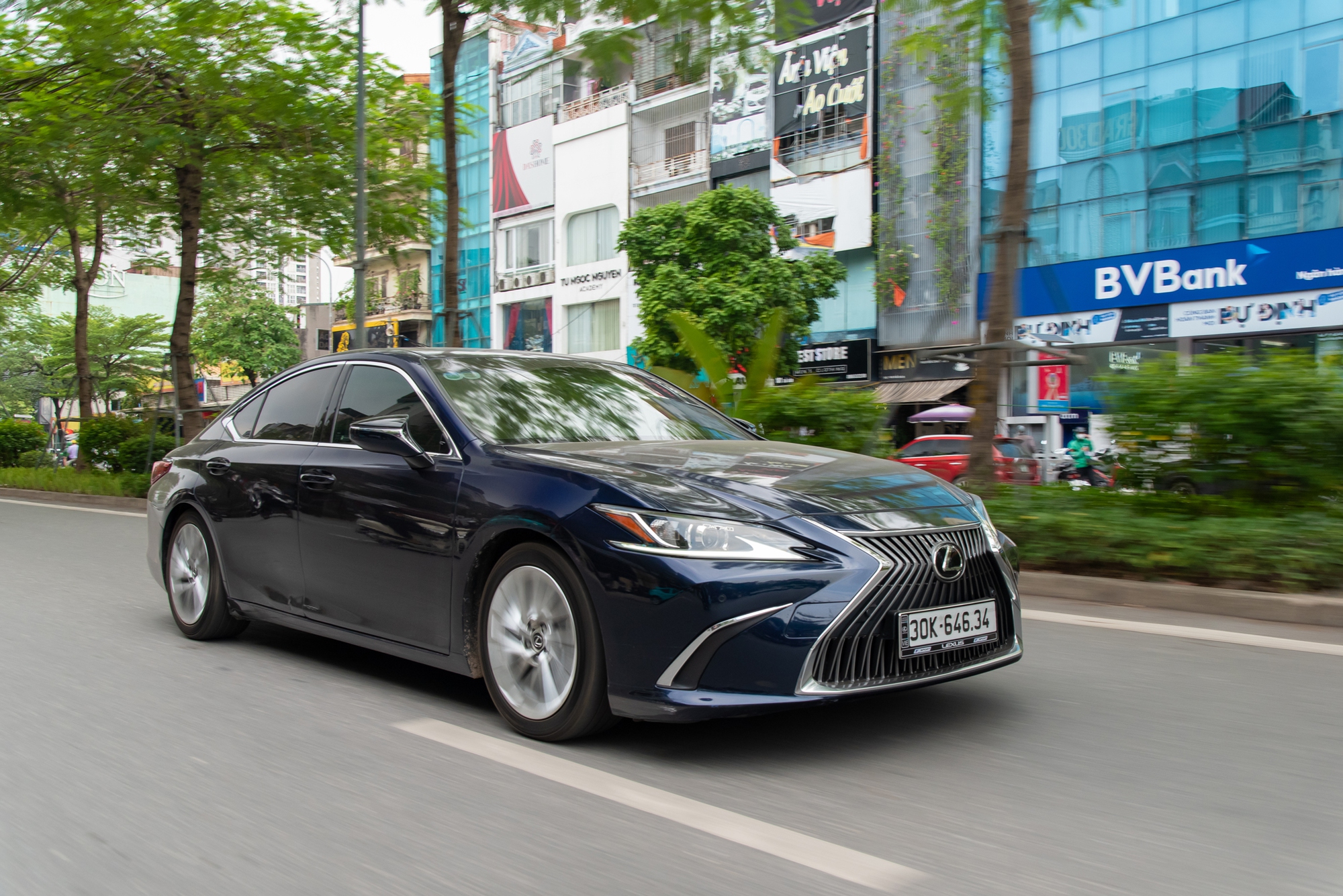 Xem Porsche rồi chốt Lexus ES là ô tô đầu đời, chủ xe chia sẻ: ‘Thích nhất không có nghĩa là đáng mua nhất’- Ảnh 15.