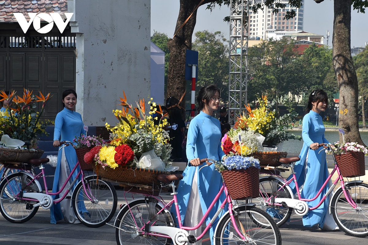 Màn trình diễn hoành tráng của 8 . 000 Người Tại Ngày hội Văn hóa vì Hòa bình - Ảnh 9.