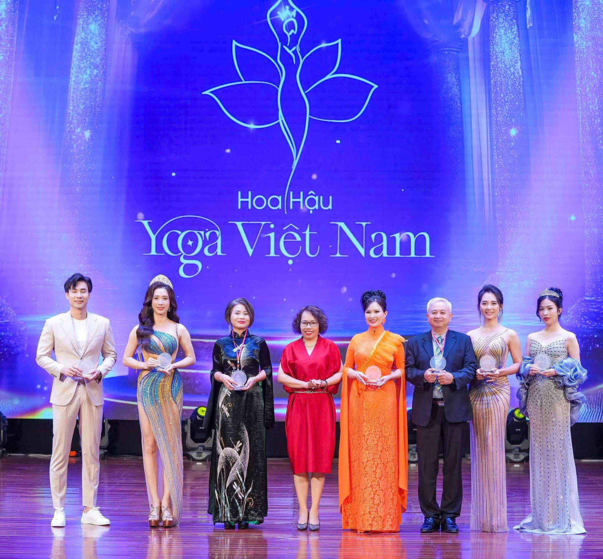 Nguyễn Thị Huyền đăng quang Hoa hậu Yoga Việt Nam 2024- Ảnh 7.