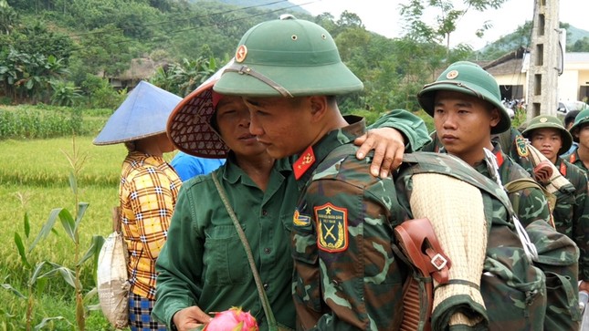 Tình quân dân Làng Nủ khắc sâu trong ký ức người lính Trung đoàn 98 - Ảnh 3.