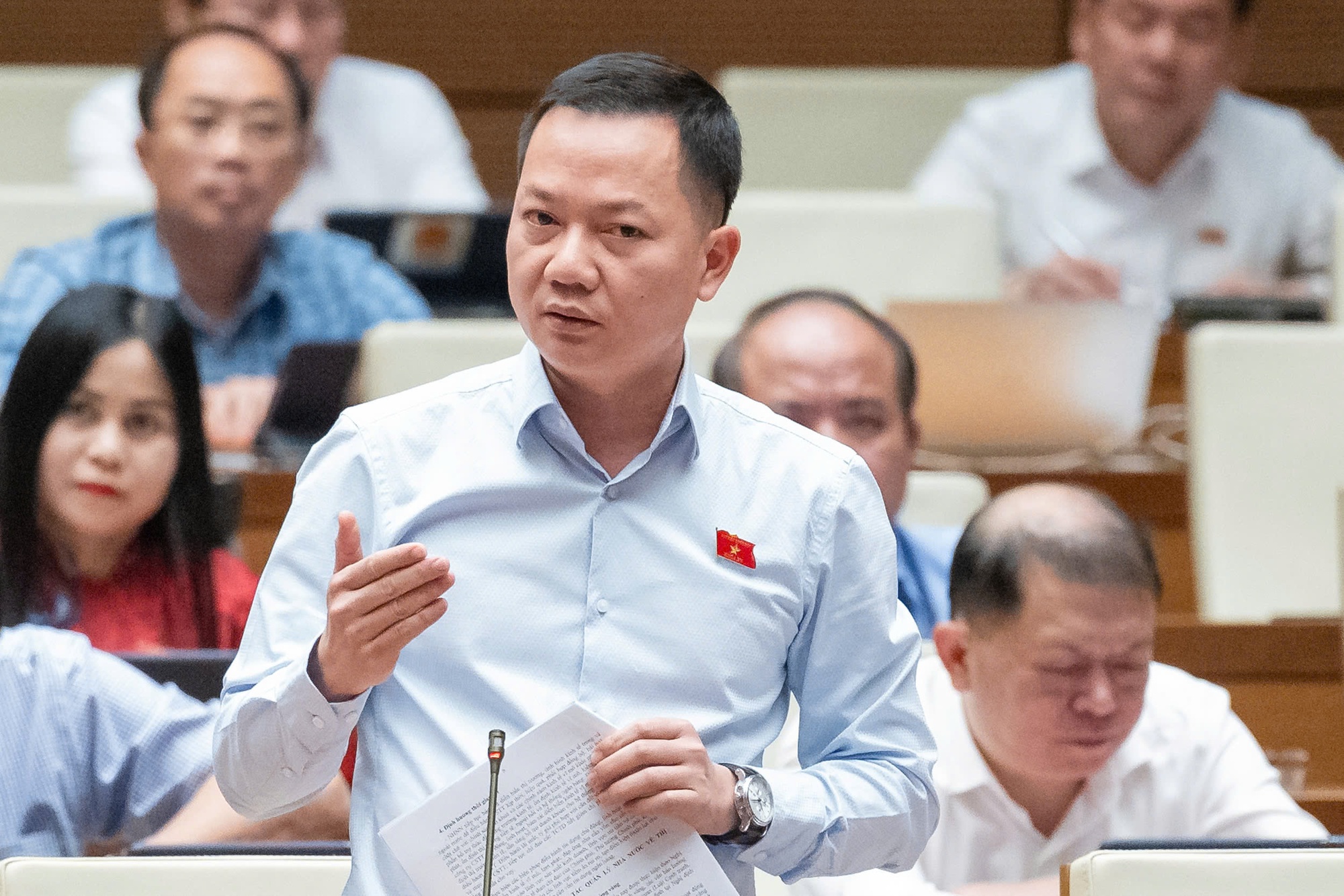 Thống đốc NHNN trả lời chất vấn quản lý thị trường vàng- Ảnh 11.