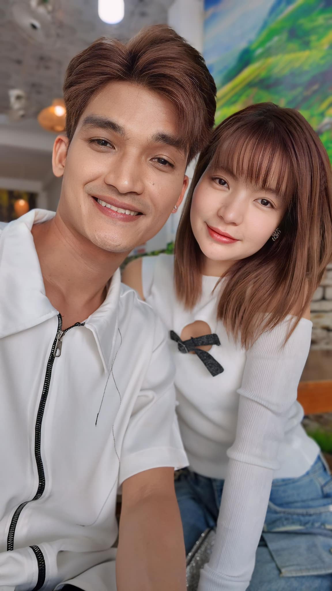 Mạc Văn Khoa bị bạn của mẹ vợ, bạn của vợ gọi điện "chất vấn" - Ảnh 1.