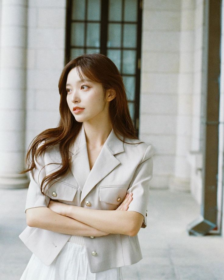 Nh&agrave; tuyển dụng hỏi: &ldquo;L&agrave;m thế n&agrave;o để đi v&ograve;ng quanh tr&aacute;i đất trong v&ograve;ng 3 ph&uacute;t?&rdquo;, c&ocirc; g&aacute;i trả lời 3 chữ khiến cả ph&ograve;ng vỗ tay- Ảnh 1.