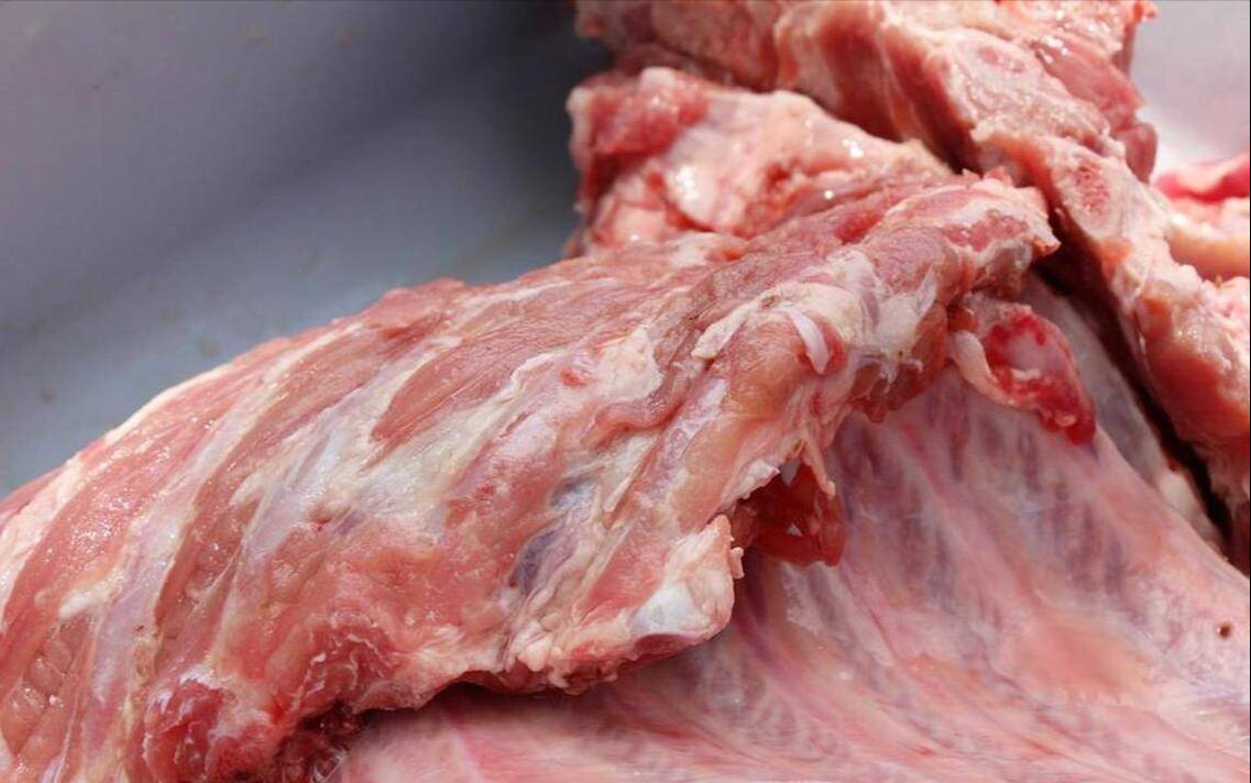 Mẹo chọn sườn ngon: "Nhiều thịt" hay "Ít thịt" mới là thượng sách? - Ảnh 2.