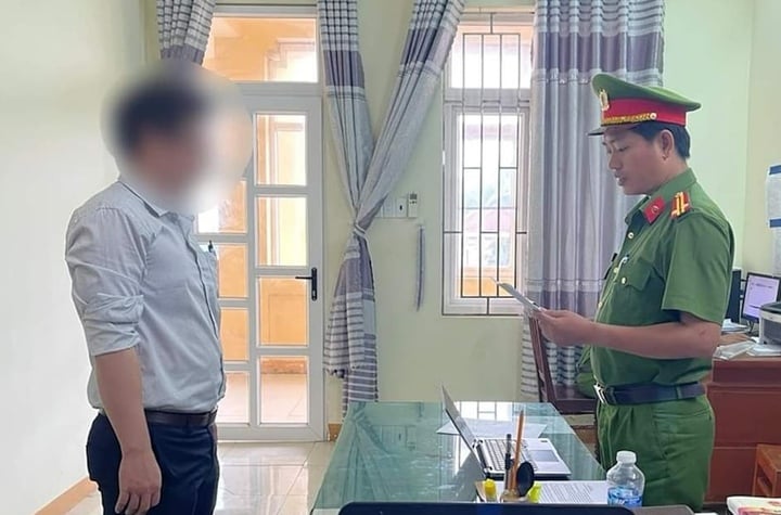 Kỹ thuật viên Trưởng Trung tâm Y tế Quảng Ngãi trộm cắp tài sản hơn 1 tấn chì - Ảnh 1.