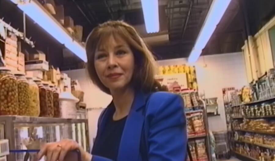 C&acirc;u chuyện kh&oacute; tin về Linda Napolitano, b&agrave; nội trợ New York bị người ngo&agrave;i h&agrave;nh tinh bắt c&oacute;c- Ảnh 5.