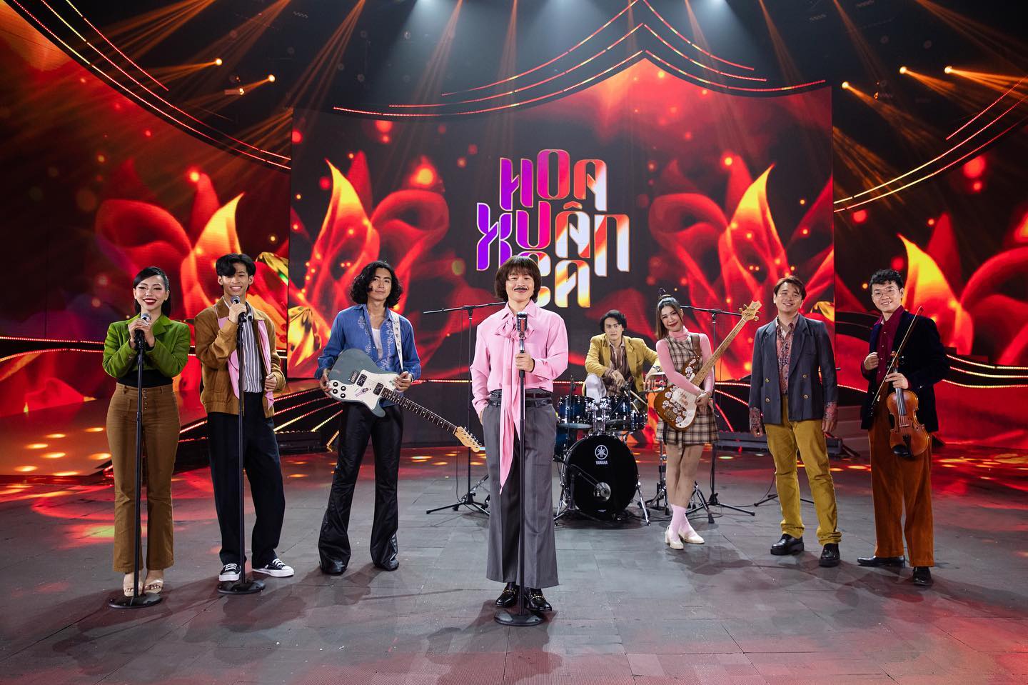 Bức ảnh chụp 2 mẹ con bỗng g&acirc;y cho&aacute;ng v&aacute;ng: Mẹ l&agrave; tượng đ&agrave;i nhan sắc nổi tiếng cả nước, con trai hưởng trọn gen trội- Ảnh 7.