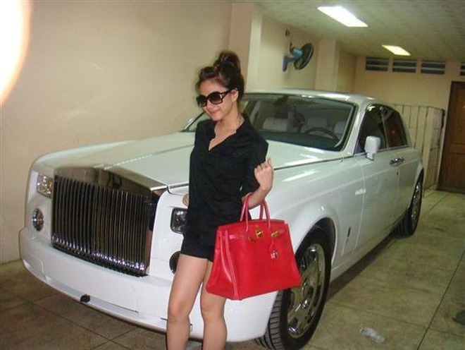 Meo Meo - cựu hot girl số 1 Sài thành, "quẩy" đến khi quán dỡ đèn dọn sân khấu mới chịu về, là ai? - Ảnh 2. Meo Meo - cựu hot girl số 1 Sài thành, "quẩy" đến khi quán dỡ đèn dọn sân khấu mới chịu về, là ai? - Ảnh 2.