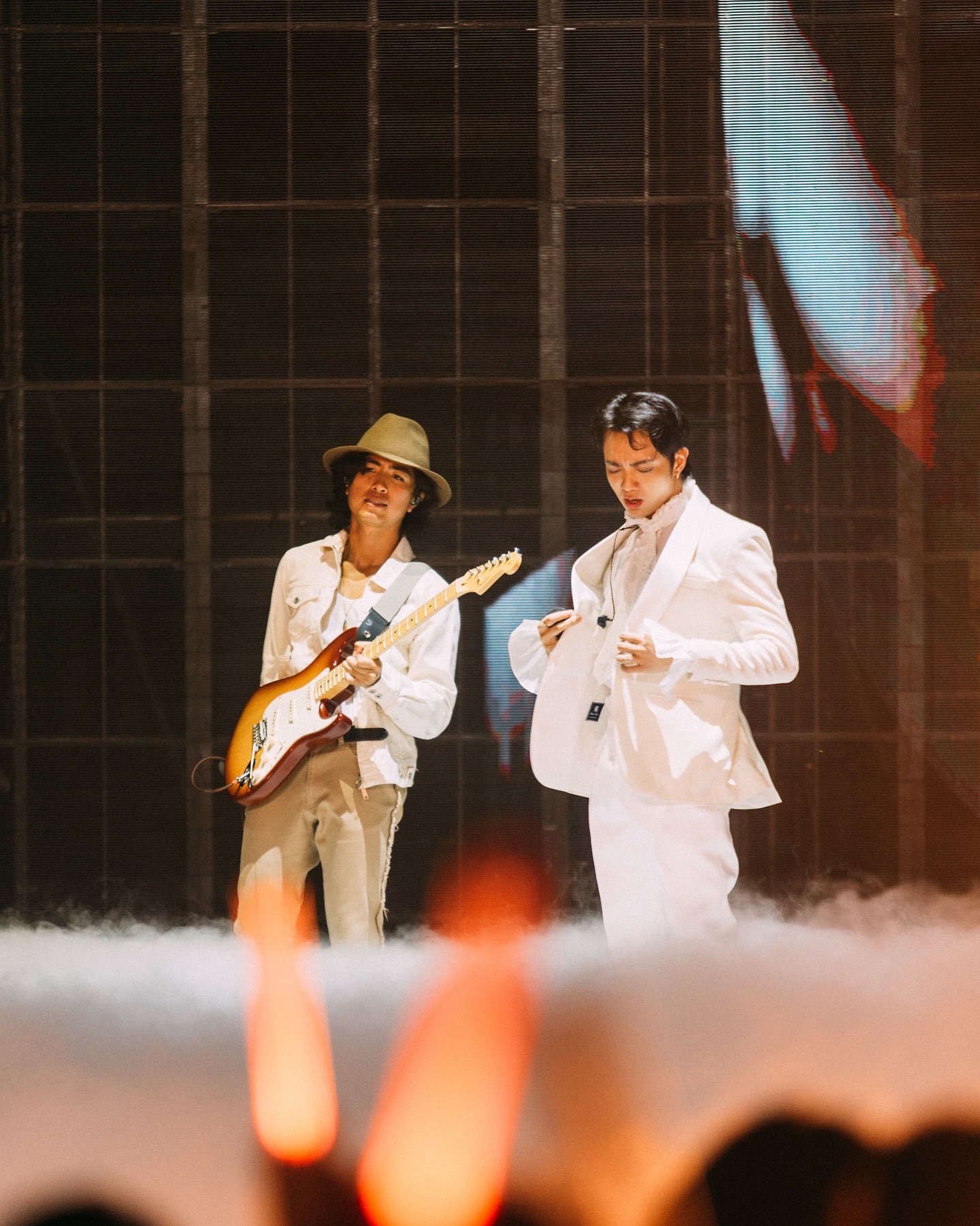 Bức ảnh chụp 2 mẹ con bỗng g&acirc;y cho&aacute;ng v&aacute;ng: Mẹ l&agrave; tượng đ&agrave;i nhan sắc nổi tiếng cả nước, con trai hưởng trọn gen trội- Ảnh 8.