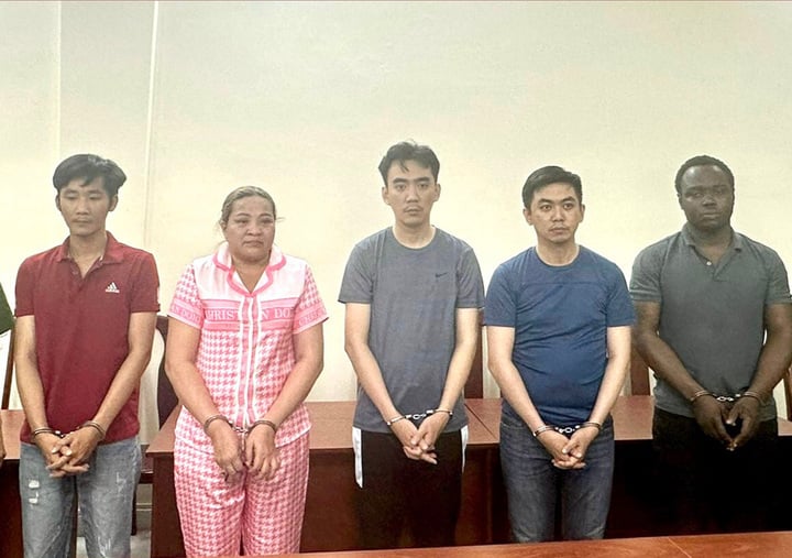 Bóc trần đường dây rửa tiền triệu USD qua tiệm vàng TP . HCM - Ảnh 1.