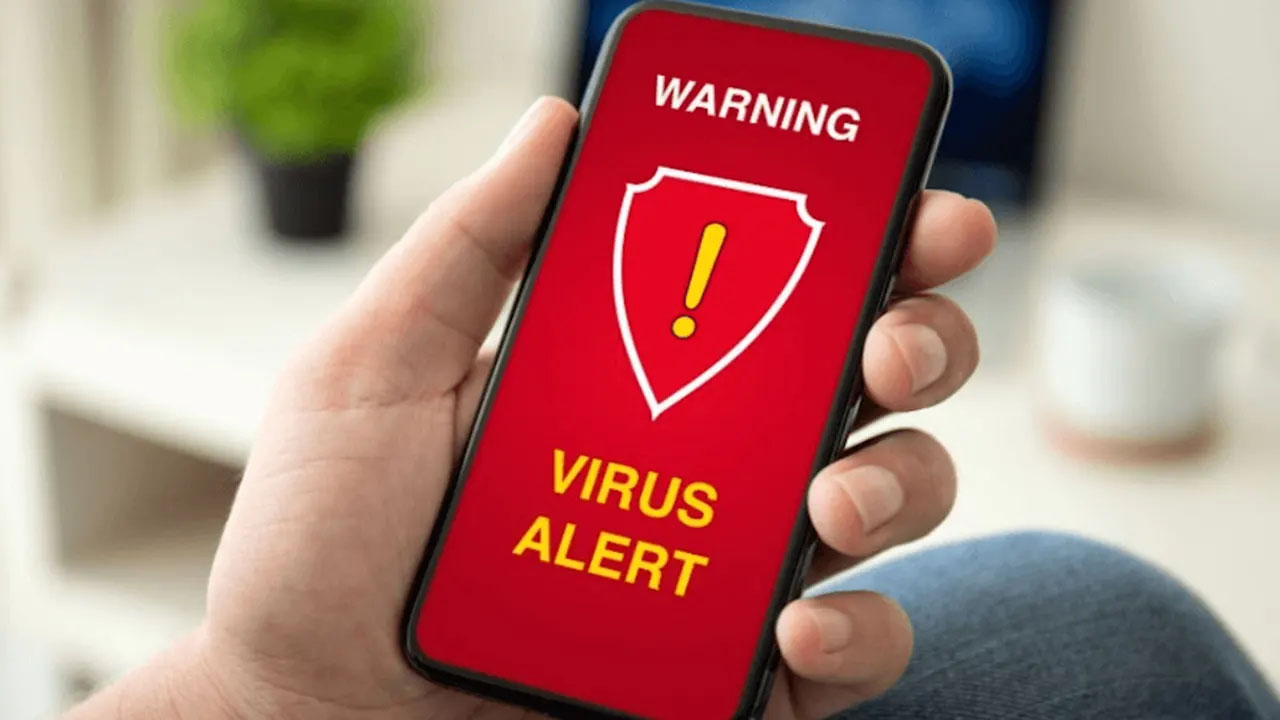 M&atilde; độc lấy sạch tiền trong t&agrave;i khoản ng&acirc;n h&agrave;ng bằng c&aacute;ch tạo giao dịch giả, kiểm tra điện thoại v&agrave; x&oacute;a ngay!- Ảnh 2.