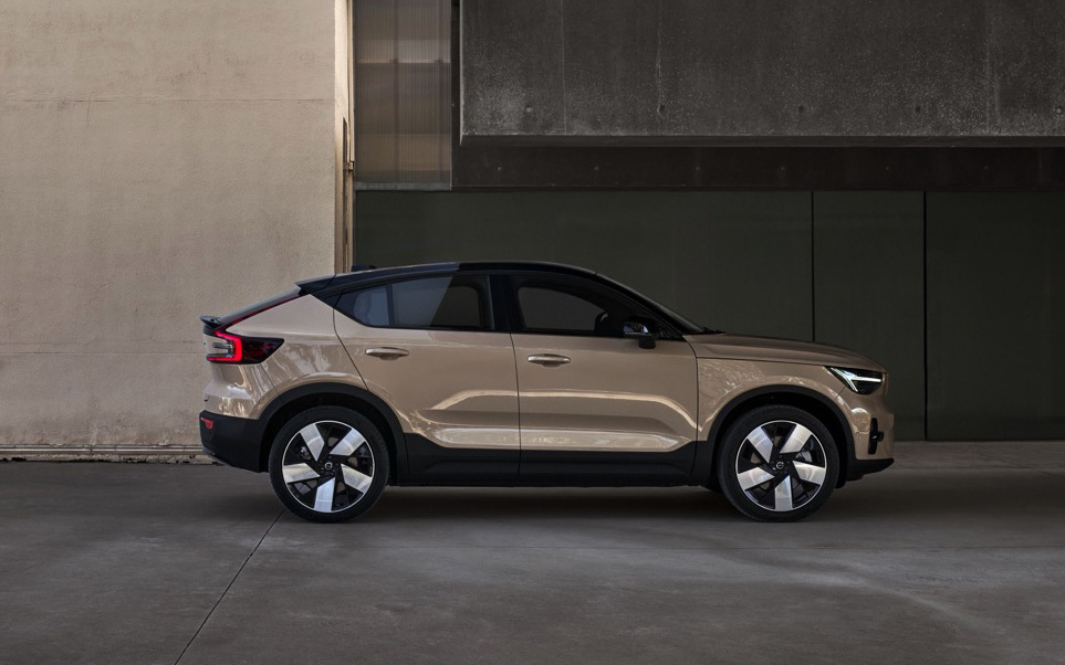 Lộ trang bị Volvo EC40 giá tạm tính hơn 1,8 tỷ sắp ra mắt Việt Nam: Mạnh hơn 400 mã lực, AWD, nhiều ‘option’ nội thất xịn- Ảnh 5. Lộ trang bị Volvo EC40 giá tạm tính hơn 1,8 tỷ sắp ra mắt Việt Nam: Mạnh hơn 400 mã lực, AWD, nhiều ‘option’ nội thất xịn- Ảnh 5.