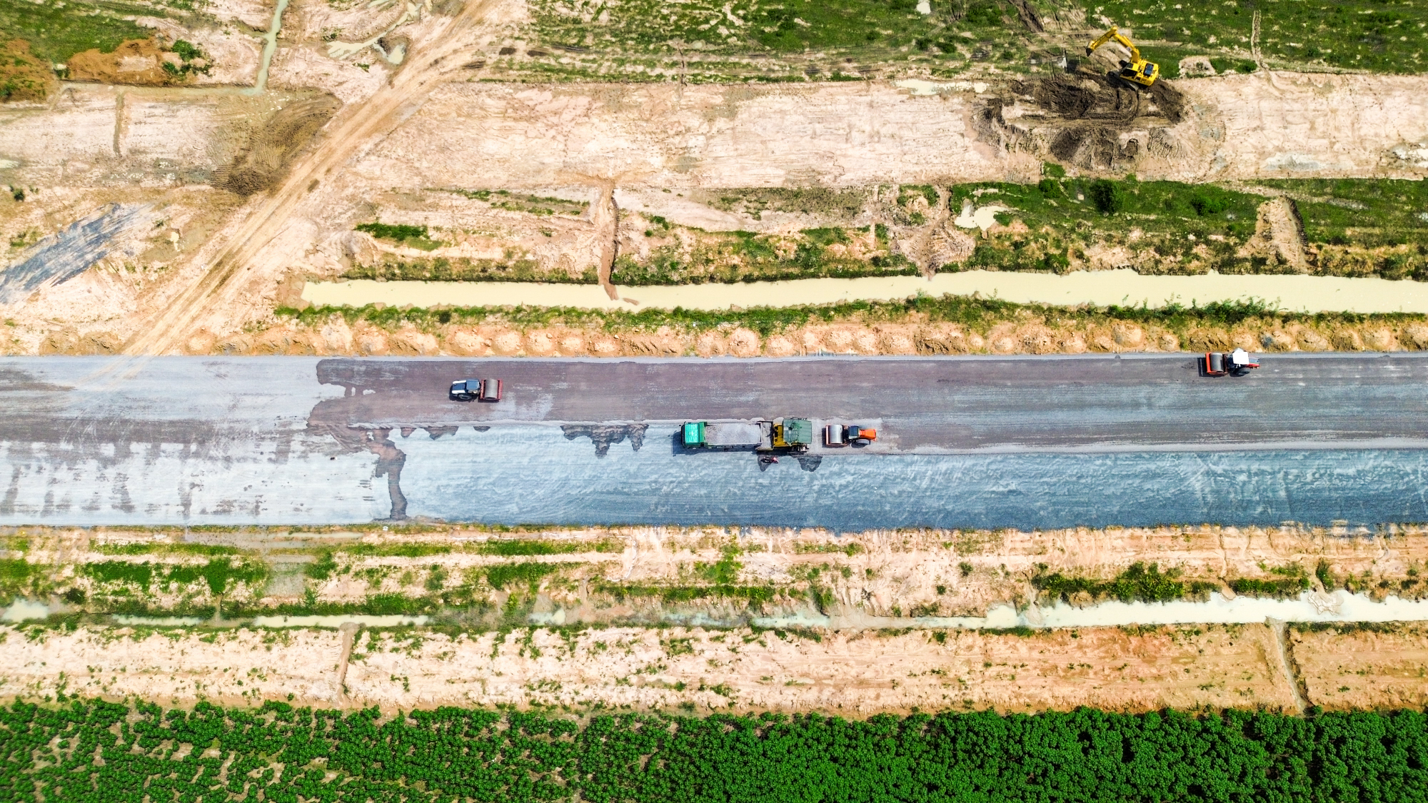 Toàn cảnh công trường dài hơn 11 km của đường Vành đai 3 qua tỉnh Đồng Nai- Ảnh 4.