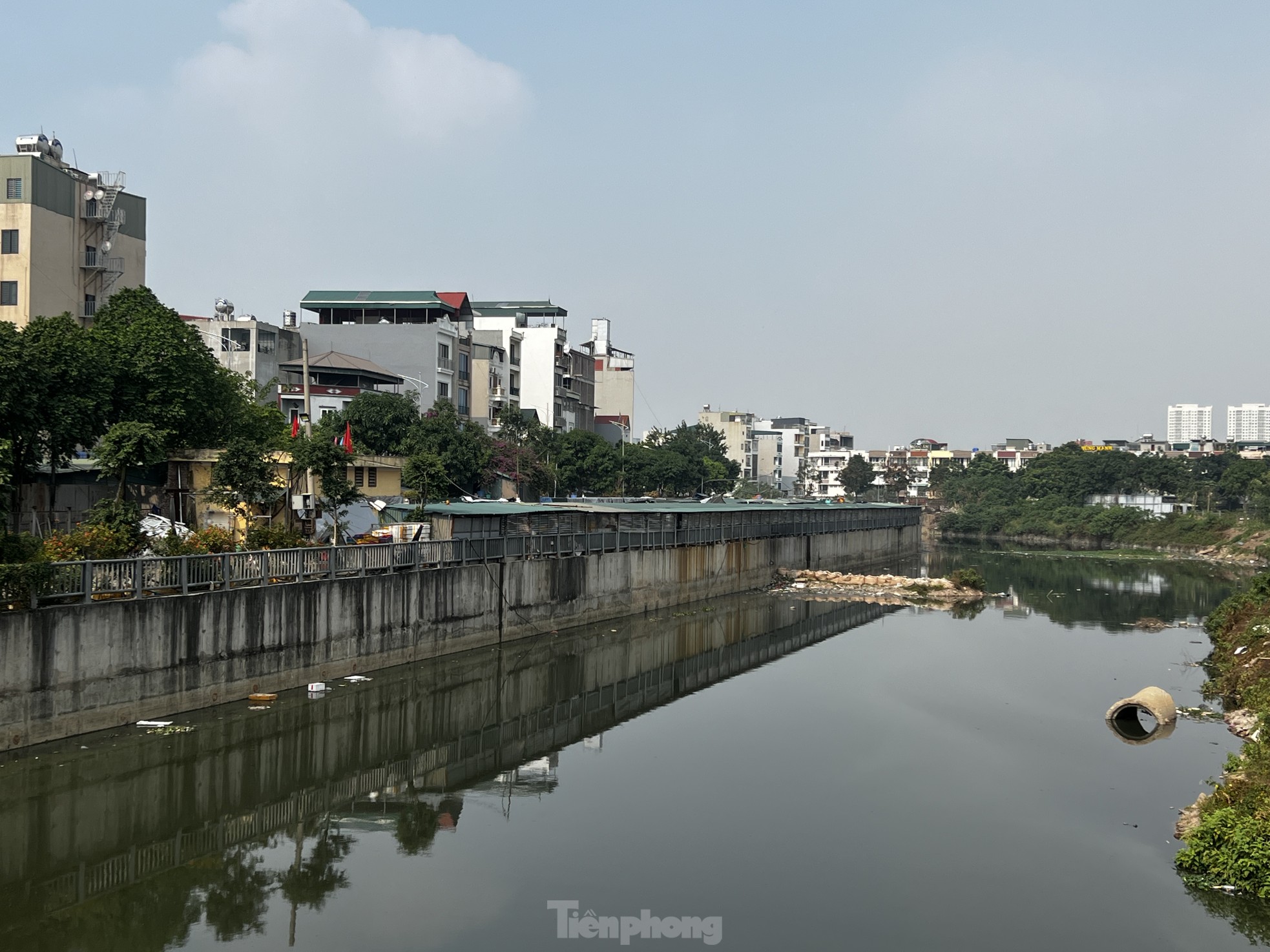 Chợ đầu mối La Khê xây trái phép trên đất thủy lợi Hà Nội - Ảnh 1.