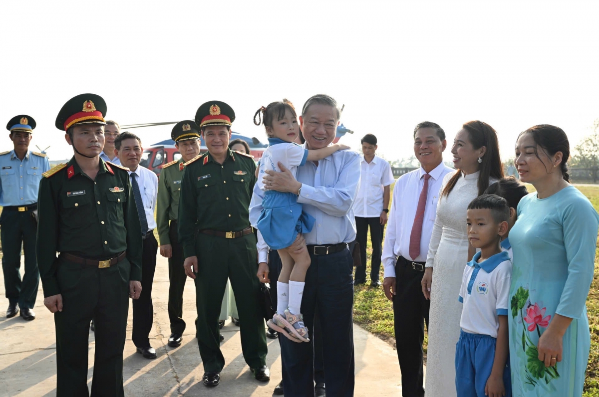 Tổng Bí thư Tô Lâm thăm huyện đảo Bạch Long Vĩ , Hải Phòng - Ảnh 1.