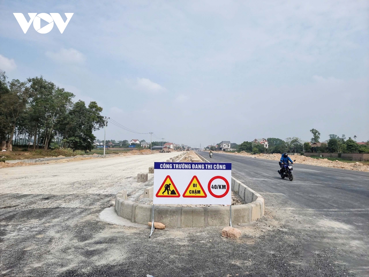 Cầu hòa Sơn nối Bắc Giang Thái Nguyên sắp thông xe kỹ thuật Sau thời gian dài chờ đợi - Ảnh 8.