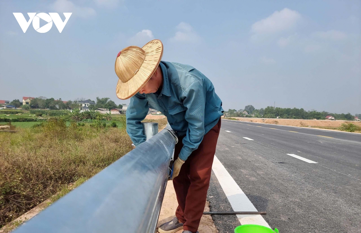 Cầu hòa Sơn nối Bắc Giang Thái Nguyên sắp thông xe kỹ thuật Sau thời gian dài chờ đợi - Ảnh 5.