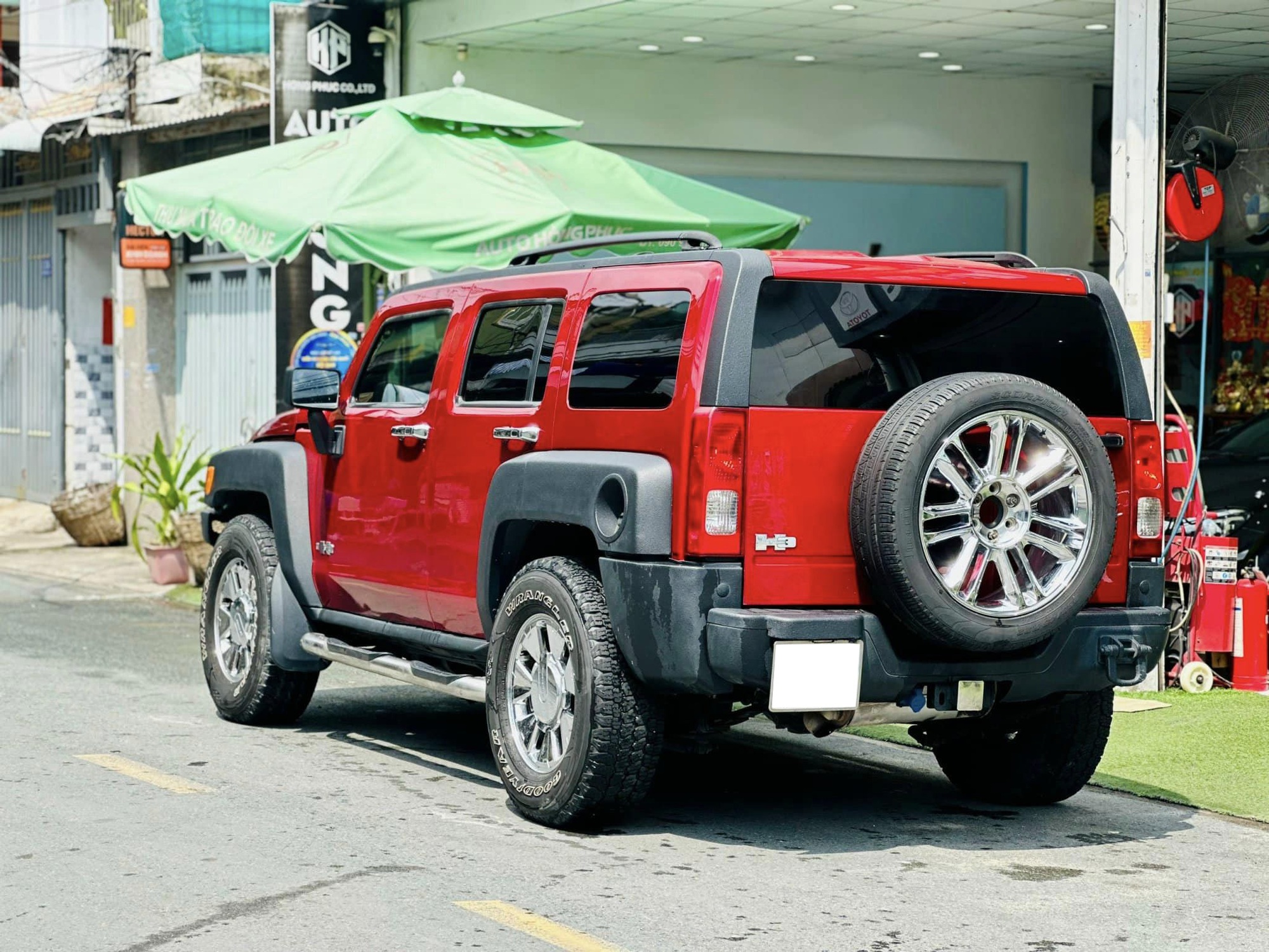 Hàng hiếm Hummer H3 sau 20 năm vẫn có giá ngang Santa Fe ‘đập hộp’: Đã độ màn hình, âm thanh hơn 100 triệu- Ảnh 14.