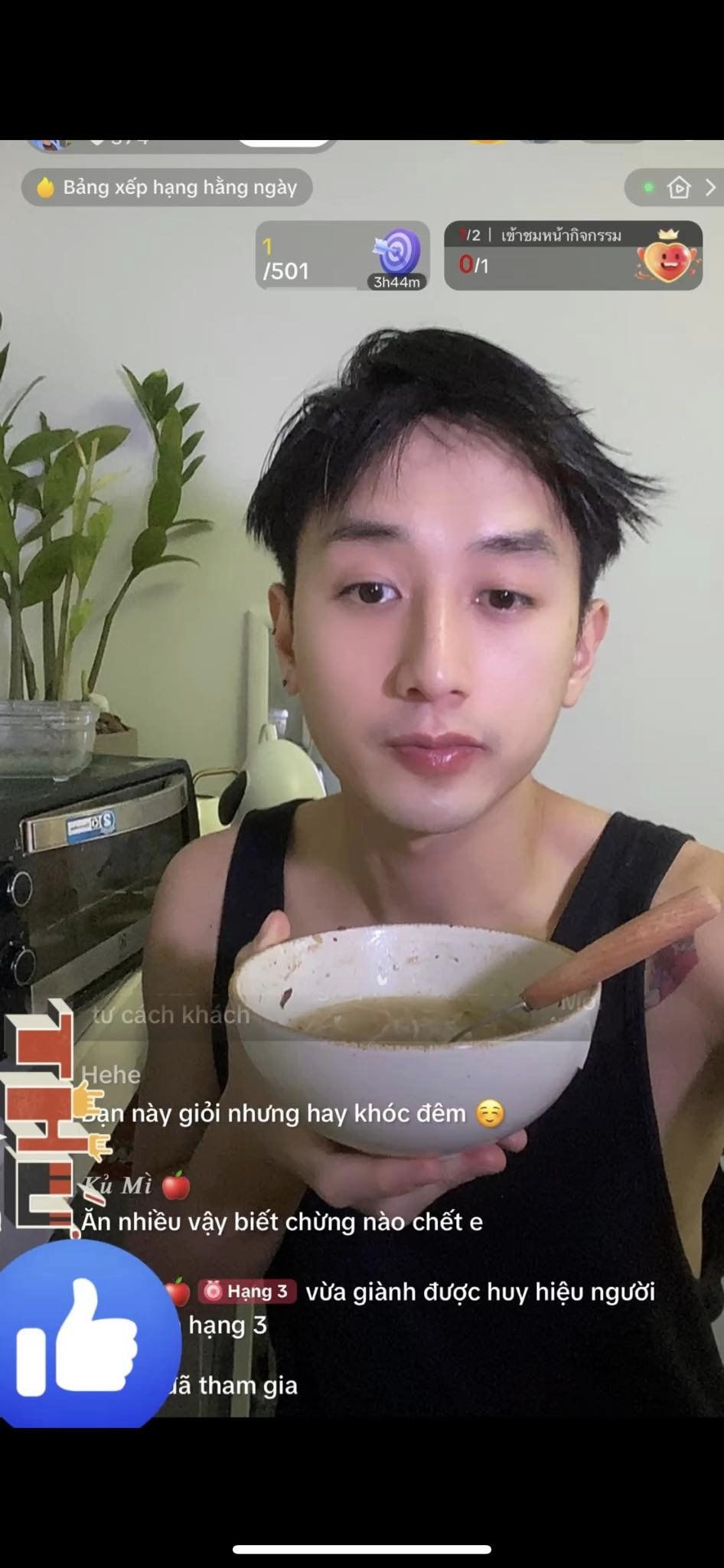 Sao nam bị HIV đột ngột báo ngưng livestream kiếm tiền, lý do là gì?- Ảnh 2.