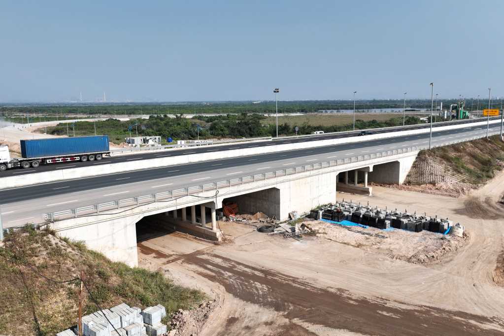 Nút giao trăm tỷ 'khủng' nhất ở tỉnh giàu top đầu Việt Nam: Rộng 83ha, dài 8,095km, có tận 8 nhánh rẽ - Ảnh 5.