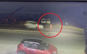 Clip: Va chạm, &ocirc; t&ocirc; k&eacute;o l&ecirc; người phụ nữ 30 m&eacute;t rồi bỏ chạy