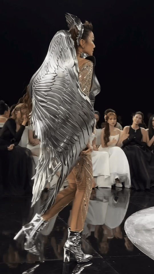 B&iacute; ẩn nhất l&uacute;c n&agrave;y: Đ&ocirc;i c&aacute;nh khiến Thanh Hằng gặp drama c&oacute; nặng tới 55kg?- Ảnh 2.